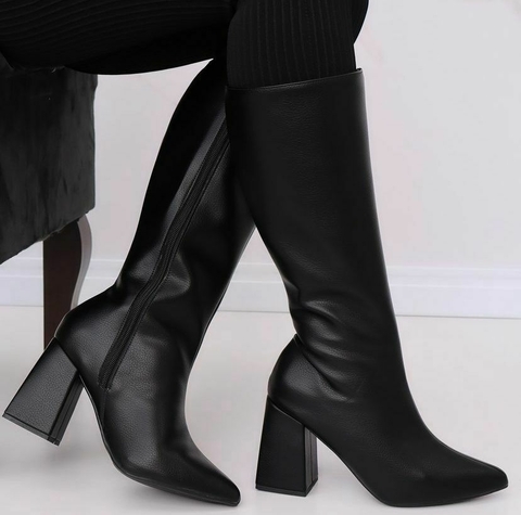 Bota cano longo lisa