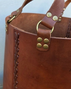 Canasto Cuero Suela - comprar online