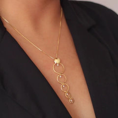 COLAR PÊNDULO DE CÍRCULOS - BANHADO A OURO18K - comprar online