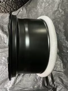 18x9 FUEL QUAKE BLACKOUT 6x139,7 ET 1 - Trade Tires | Entrega Rápida para todo Brasil