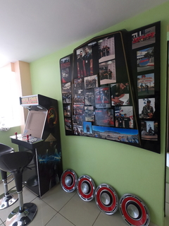 Painel, Mural, Quadro retrô magnético para fotos com capô original e restaurado do Ford Galaxie 1976. - comprar online
