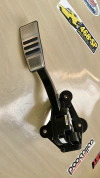 Pedal do acelerador original do Ford Mustang GT 2005 a 2009.