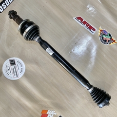 Semi eixo traseiro, lado DIREITO RH, com 01 homocinética do GM Camaro V8 6.2L. 2010 a 2015.