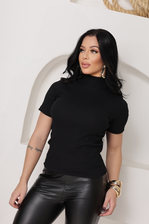 Blusa Canelada Gola Alta