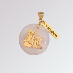 Pingente Yorkshire- Madrepérola e banho de ouro - comprar online