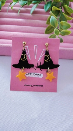 Brinco Chapéu de Bruxa: Magia no Seu Look