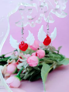 Acessório de resina em formato de coração 