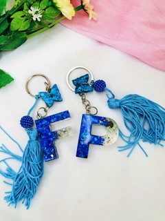 Chaveiros Azul F + P com Borboleta e Tassel – Um detalhe cheio de estilo e significado