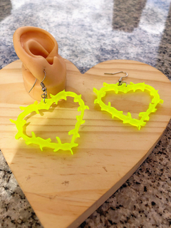 Brinco Amor em Alerta Neon - comprar online