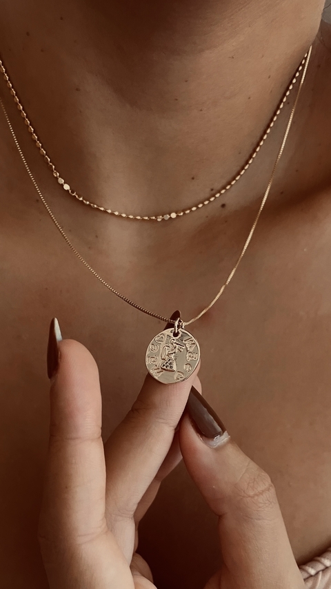 Colar Escrita Mãe Banhado a Ouro 18k - comprar online