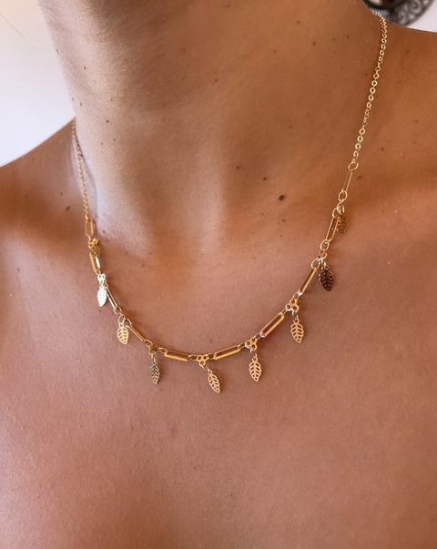 Colar Folhas da Vida Banhado a Ouro 18K - comprar online