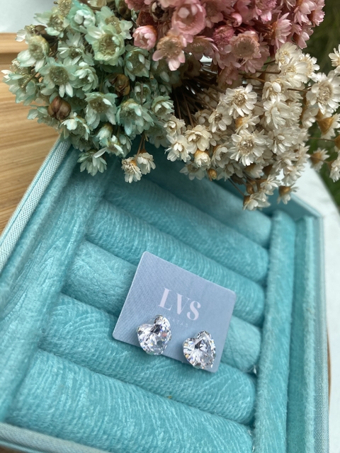 Brinco Ponto de Luz Coração