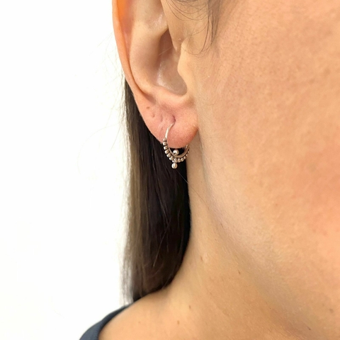 Brinco de Prata Meia Argola Bali, Bolinhas - comprar online