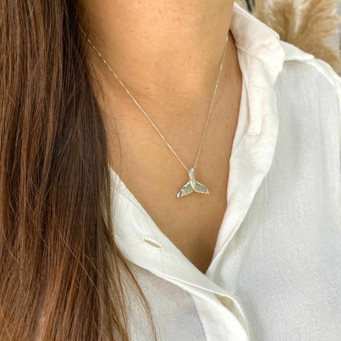 Pingente de Prata Cauda de Sereia Lisa - comprar online