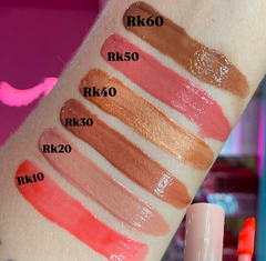 Gloss by RubyRose en internet