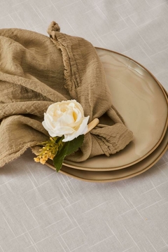 Servilleteros White Peonia en internet