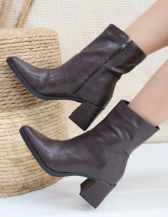 bota cano baixo - Nina Vitta