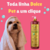 Cachorro com toalha na cabeça ao lado de um frasco de shampoo Suave Esmeralda Bambu Mossô Dolce Pet.