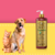 Frasco de shampoo Suave Esmeralda Bambu Mossô de 500ml da Dolce Pet, ao lado de um cachorro e um gato.