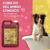 Frasco de condicionador Topázio Cereja e Avelã para cães e gatos Dolce Pet, ao lado de um cachorro em uma banheira com bolhas de sabão.