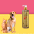 Frasco de shampoo Liso Absoluto Rubi Cereja e Avelã da Dolce Pet, com um cachorro e um gato ao fundo.