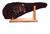 Presunto Cru Jamón Espanhol Serrano Haciendas Reserva em exibição, envolto em rede vermelha, apoiado em suporte de madeira.