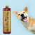 Frasco de shampoo clareador tonalizante Ametista Cereja e Avelã da Dolce Pet ao lado de um cachorro feliz.