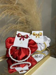 Scrunch Com Pulseira Pérolas e Brinco - loja online