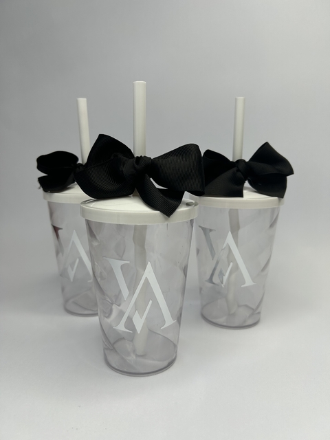 Copos Personalizados com logotipo ou iniciais em vinil