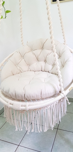 Cadeira suspensa em macrame com almofadas - loja online