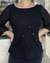 Blusa preta de ilhós - tamanho M