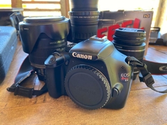 Canon EOS Rebel T3 DSLR