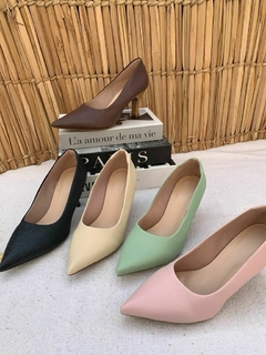 Scarpin salto Fino croco Verde Pistache na internet