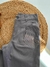 Pantalon de gabardina gris Bora en internet