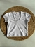 Top cuello V blanco