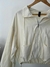 Campera rompe viento crema - comprar online