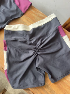 CONJUNTO SHORT COM BOLSO + TOP na internet