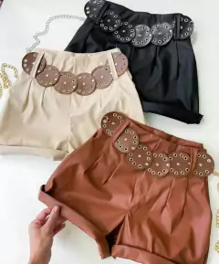 Short Couro Fake Com Cinto - comprar online