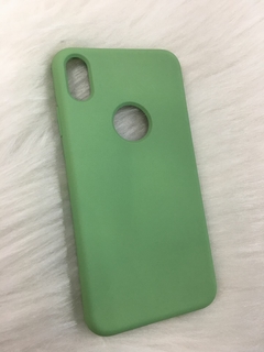 CAPA IPHONE COM FURO na internet