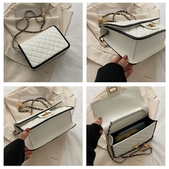 Bolsa Feminina Transversal Alça Corrente [8025]