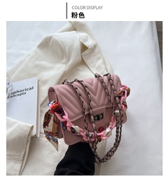 Imagem do Bolsa Feminina Transversal Alça Corrente