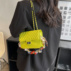 Bolsa Feminina Transversal Alça Corrente - comprar online