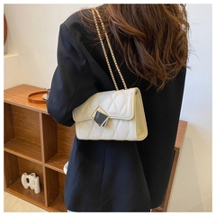 Bolsa Feminina Transversal Alça Corrente [8028] - loja online