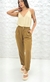 Conjunto regata nude e calça social marrom