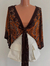 Cropped multiformas manga morcego estampa flor do deserto marrom - loja online