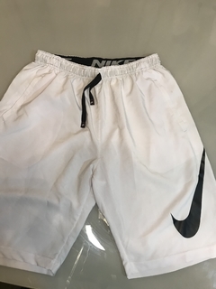Bermuda Nike branca