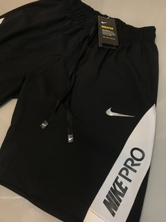 Bermuda Nike Pro preta - comprar online