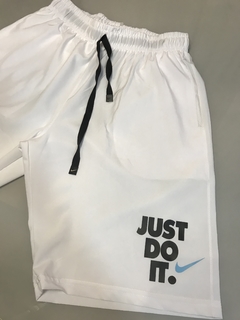 Bermuda Nike Just do it branca - comprar online