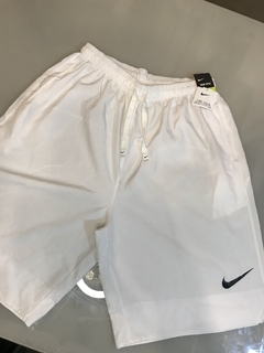 Bermuda Nike branca - comprar online