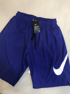 Bermuda Nike azul marinho